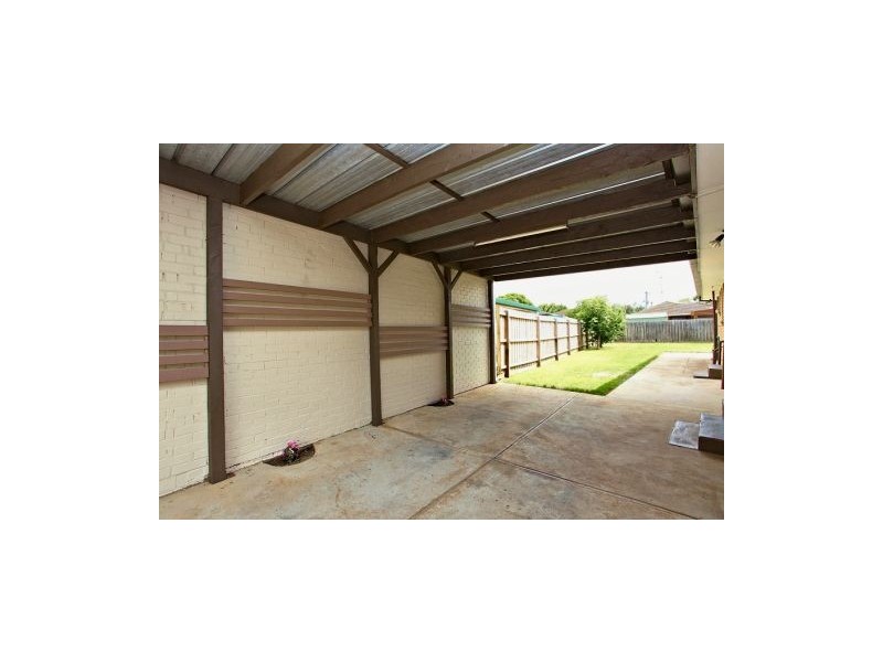 41 Bennett Street, Melton South VIC 3338