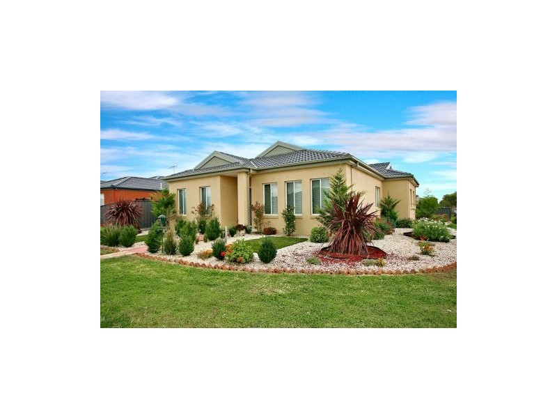 85 Lakewood Boulevard, Melton VIC 3337