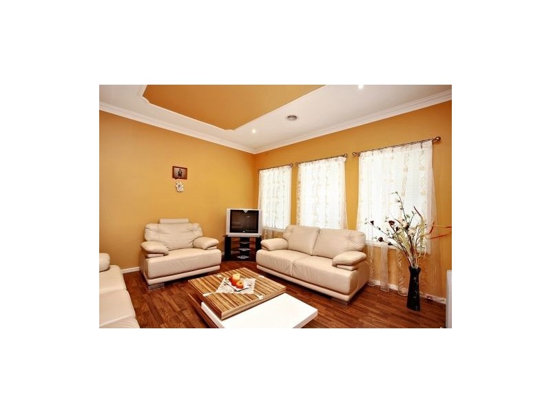 85 Lakewood Boulevard, Melton VIC 3337