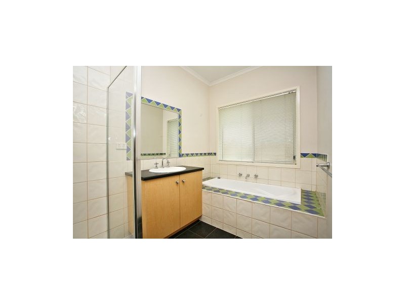 85 Lakewood Boulevard, Melton VIC 3337