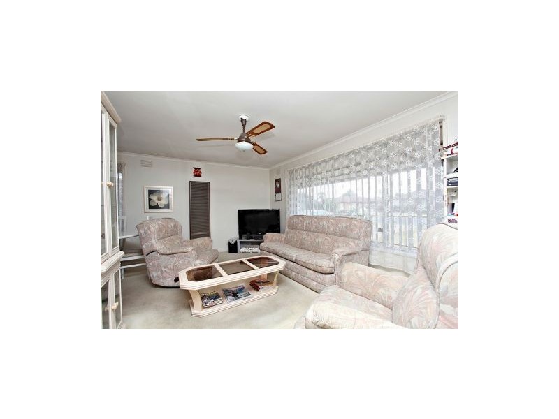 16 Hurley Street, Melton VIC 3337