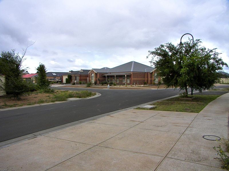 17 Trentwood Avenue, Melton West VIC 3337