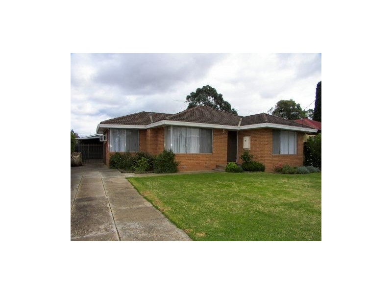 7 Thomas Avenue, Melton South VIC 3338