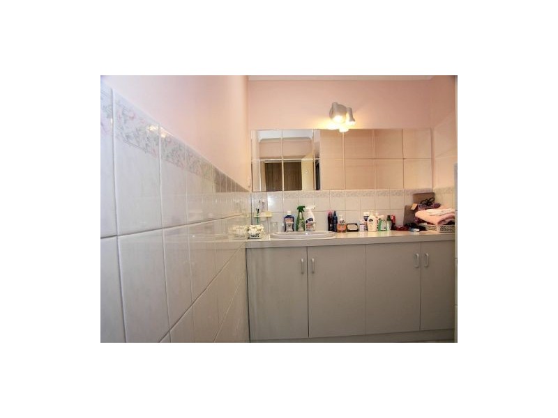 7 Thomas Avenue, Melton South VIC 3338