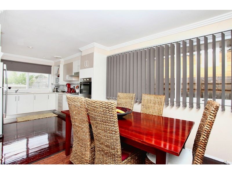 44 Bennett Street, Melton South VIC 3338