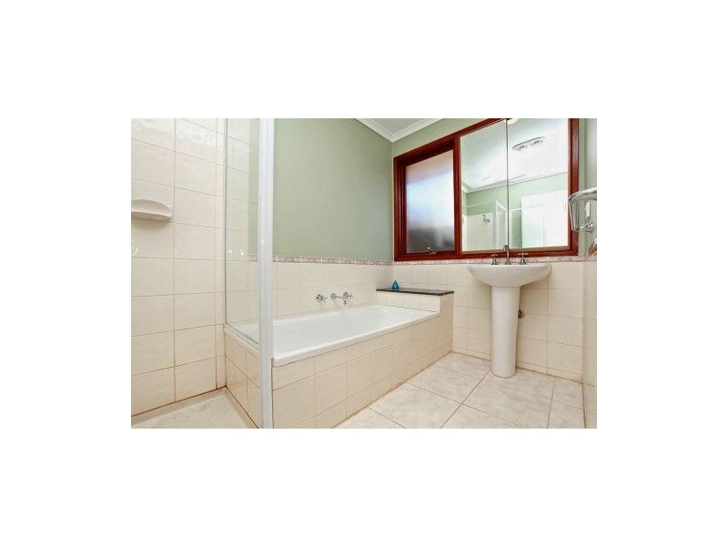 7 Frobisher Street, Melton VIC 3337