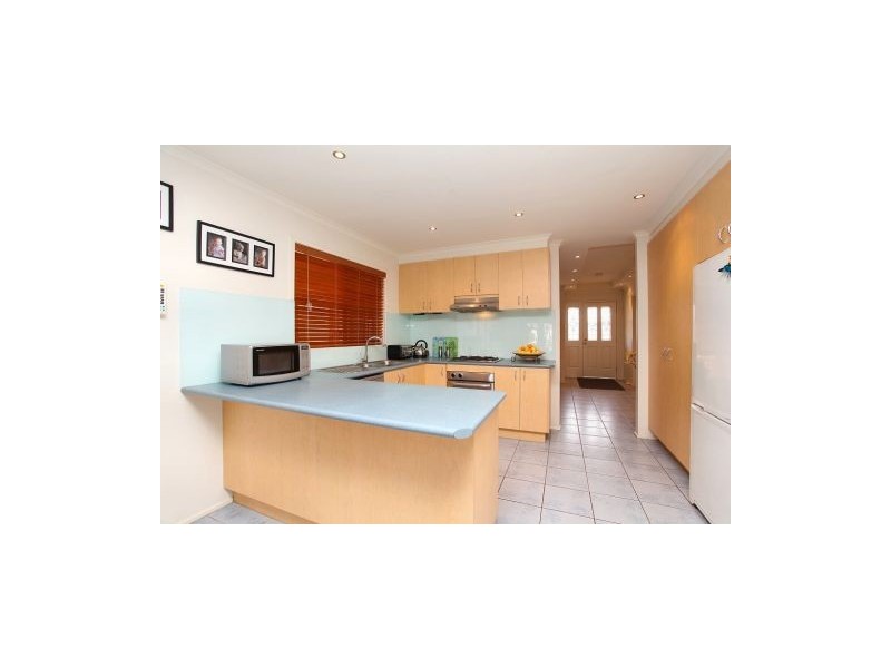 12 Southdean, Melton VIC 3337