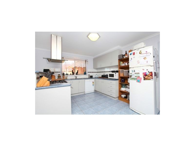 25 Banker Street, Melton VIC 3337