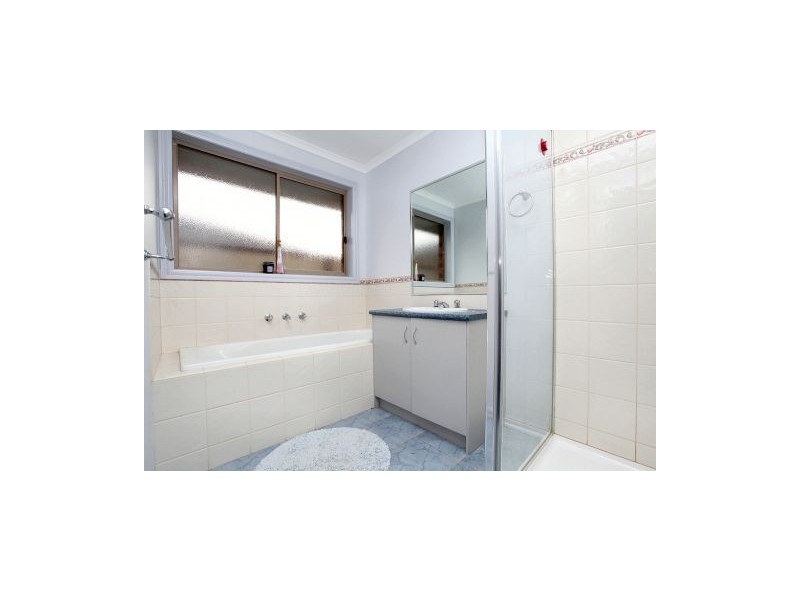 25 Banker Street, Melton VIC 3337