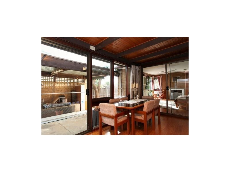 14 Grace Street, Melton South VIC 3338