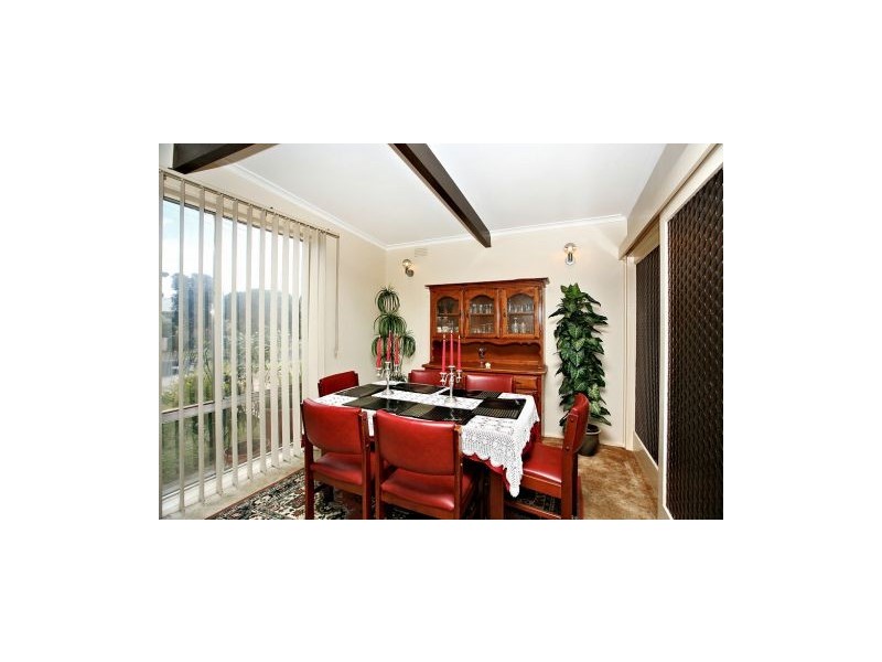 3 Inez Court, Melton VIC 3337