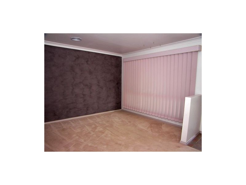 13 Ridgeway, Melton VIC 3337