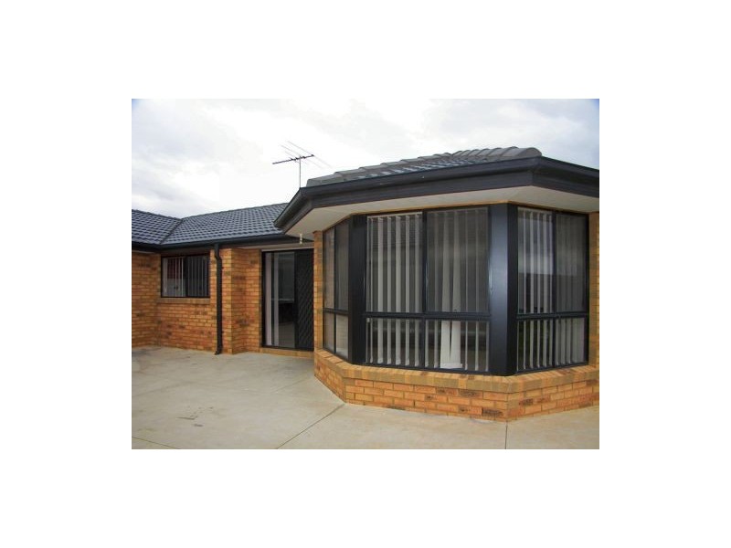 13 Ridgeway, Melton VIC 3337