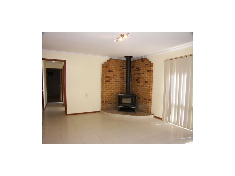 15 Anniba Court, Melton West VIC 3337