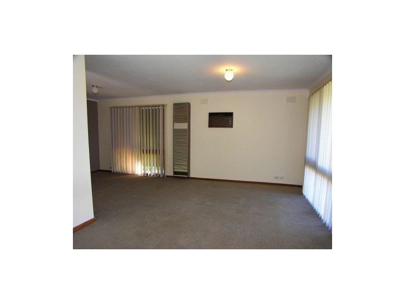 15 Anniba Court, Melton West VIC 3337