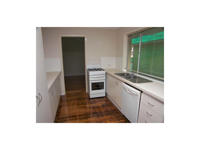 47 Falcon Drive, Melton VIC 3337