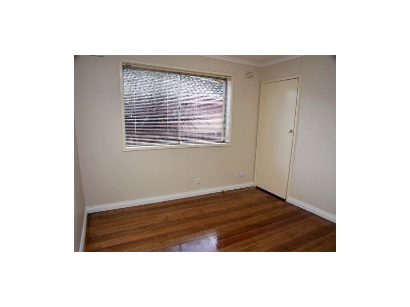 47 Falcon Drive, Melton VIC 3337