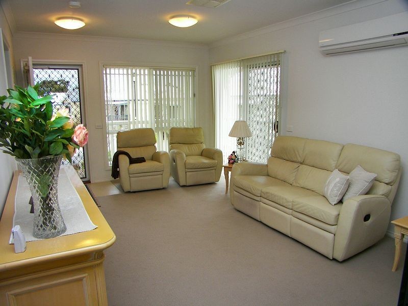 49 Kennett Court, Melton South VIC 3338