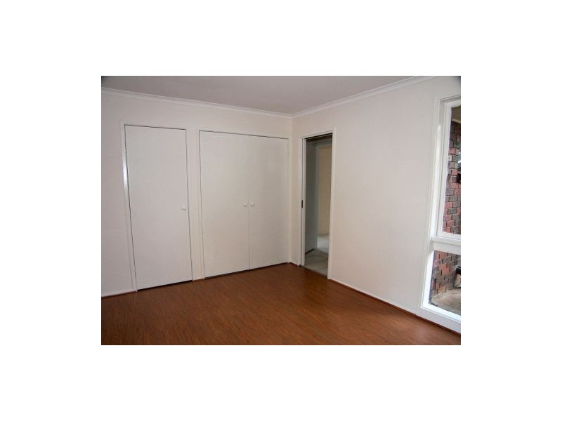 1/36 Kurrajong Crescent, Melton South VIC 3338