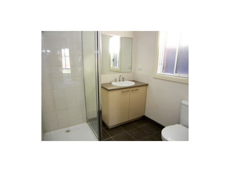 12 Silverleaf Drive, Melton VIC 3337