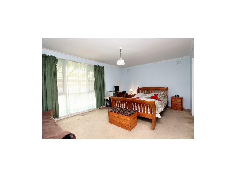 1 Monash Street, Melton South VIC 3338