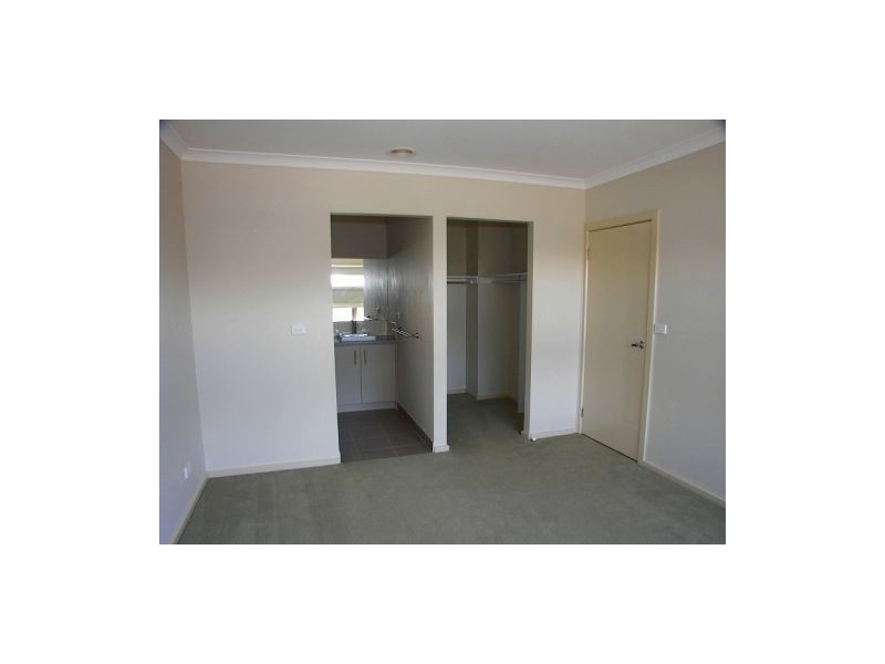 4 Wotan Place, Melton VIC 3337