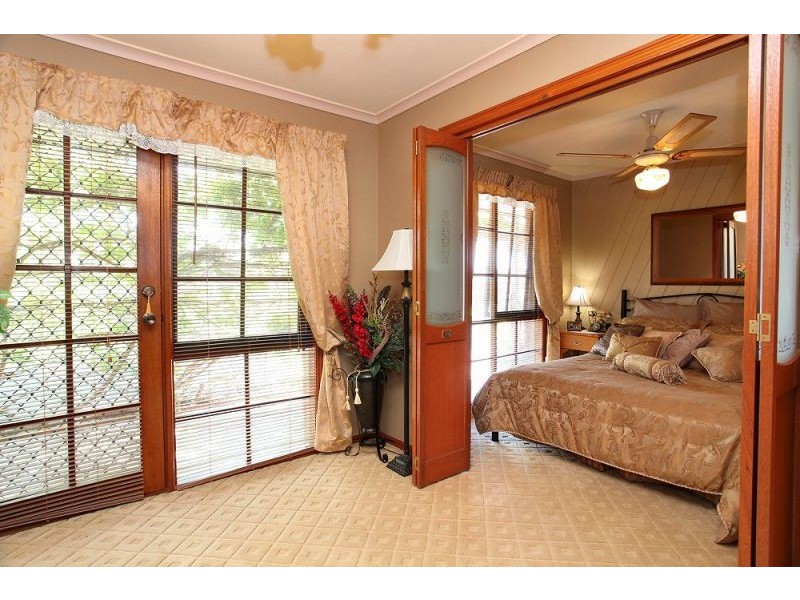 11 Gloaming Ride, Kurunjang VIC 3337