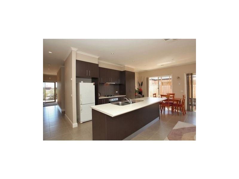 166 Clarkes Road, Brookfield VIC 3338