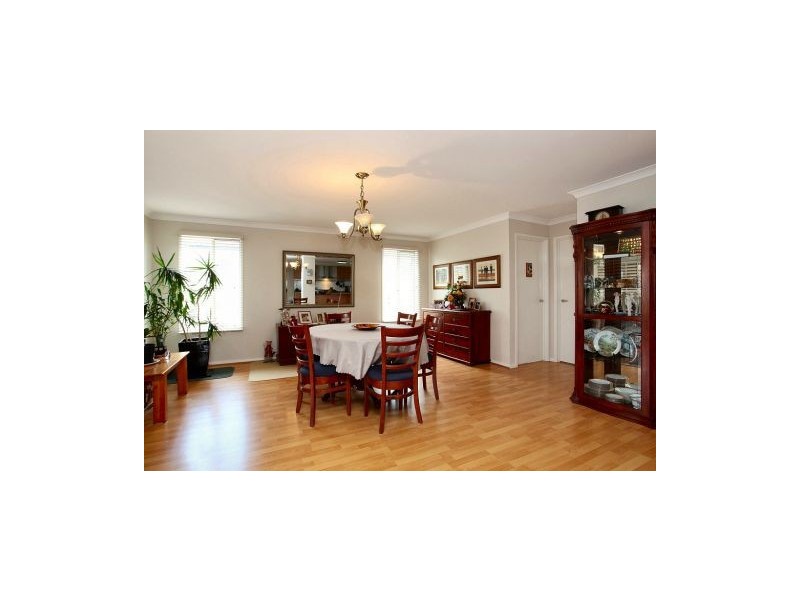 23 Pangbourne Avenue, Melton West VIC 3337