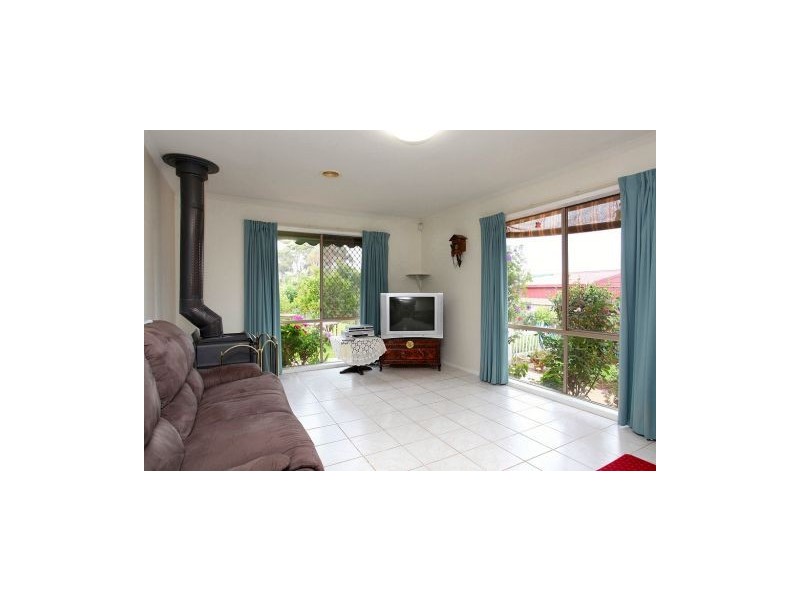 22 Nathan Drive, Darley VIC 3340