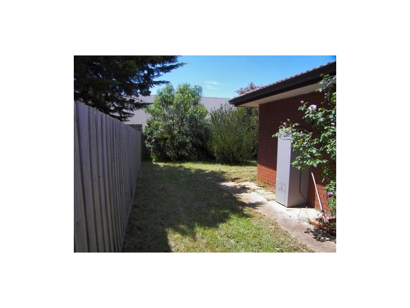 6/26 Brooklyn Road, Melton South VIC 3338