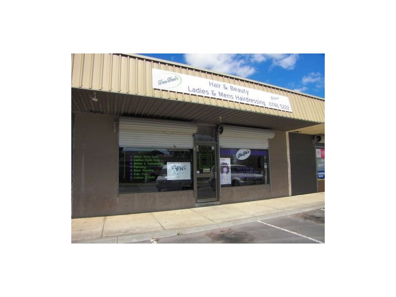 18 Morris Street, Melton South VIC 3338