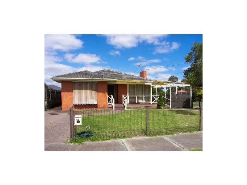 18 Dominic Parade, Melton VIC 3337