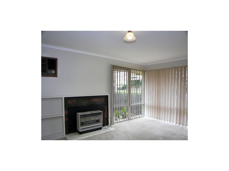 18 Dominic Parade, Melton VIC 3337