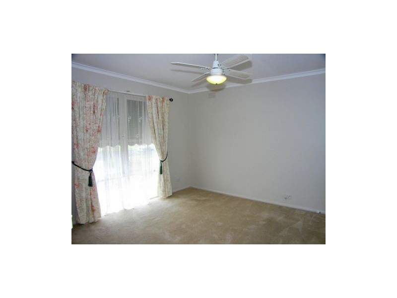 18 Dominic Parade, Melton VIC 3337