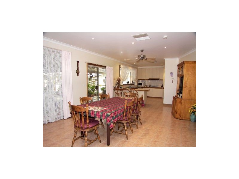 129 Chapman Street, Swan Hill VIC 3585