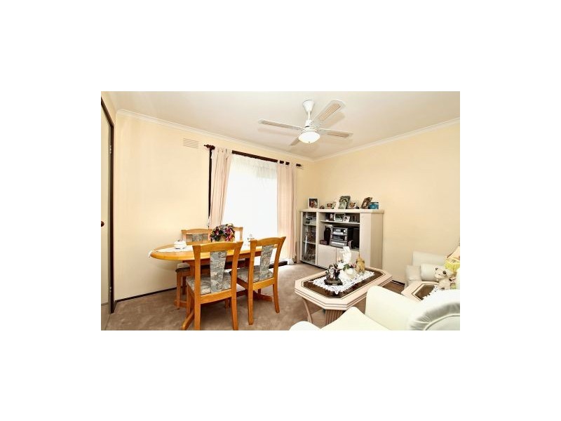 1/225-227 Station Road, Melton VIC 3337