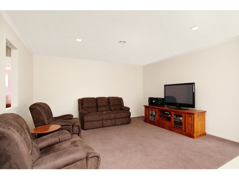 1 Merrijig Court, Kurunjang VIC 3337