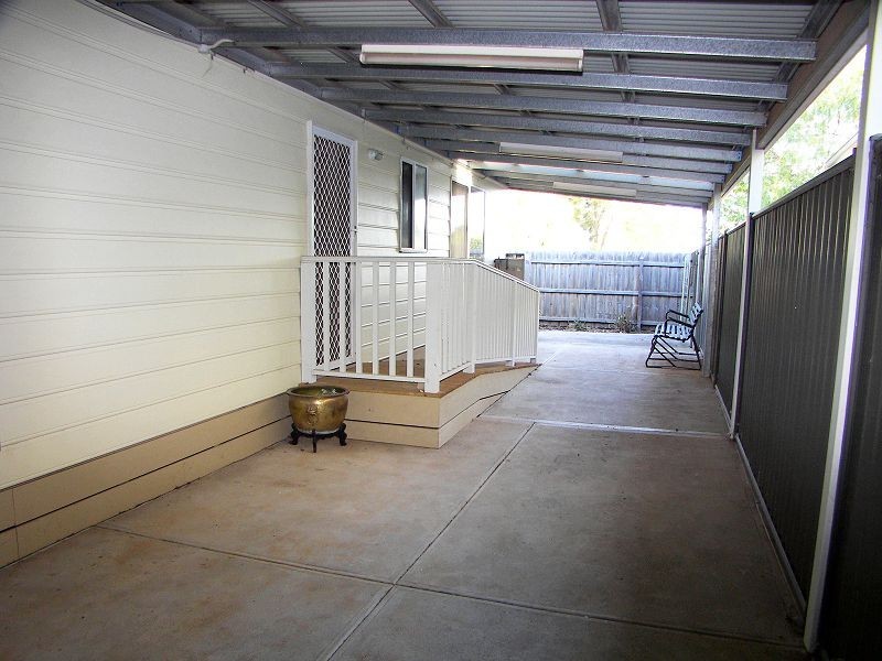 88 Hughes Court, Melton South VIC 3338