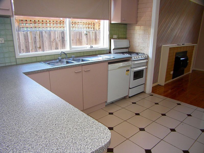 5 Bridge Road, Melton South VIC 3338