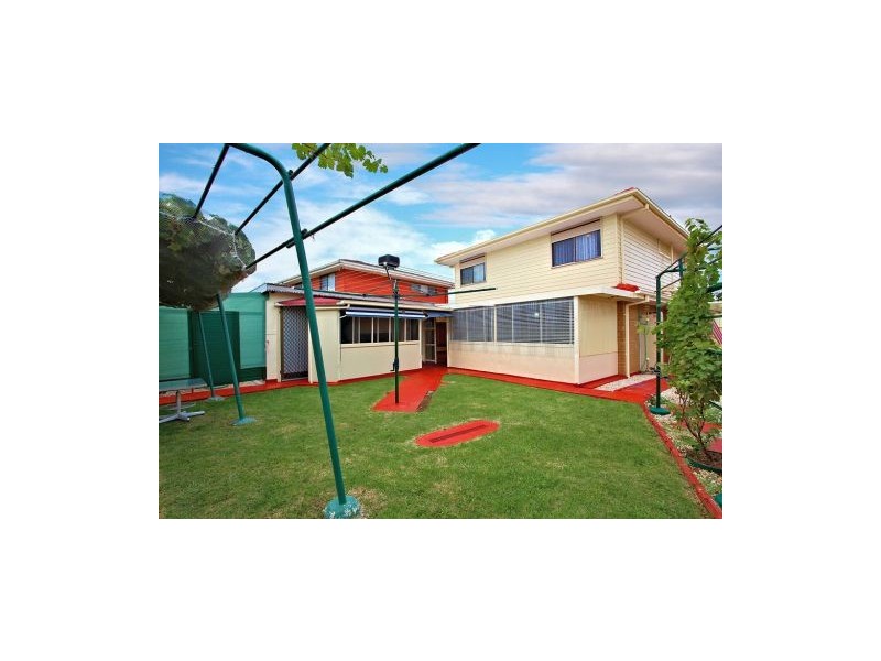 8 Cassia Road, Melton VIC 3337