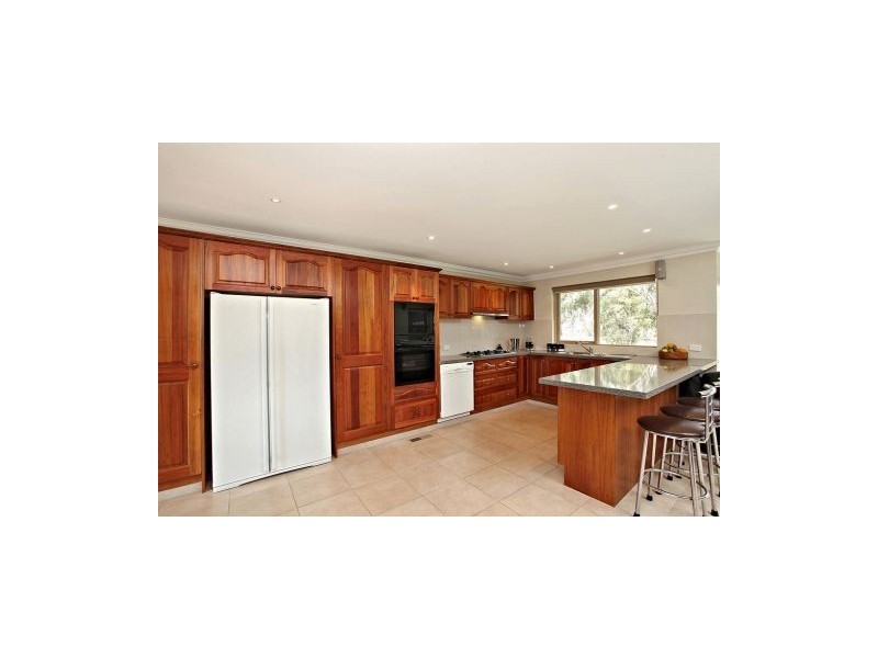 4 Pinkerton Street, Melton VIC 3337