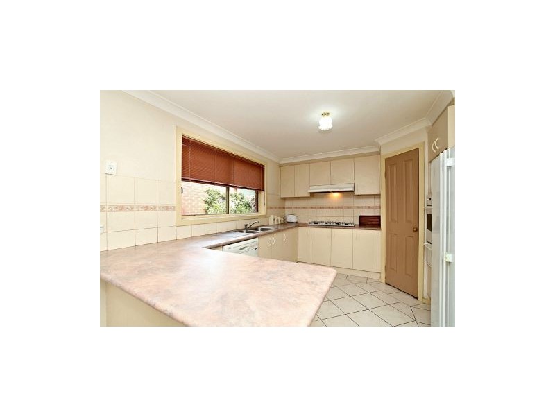 17 Glenbrook Gardens, Brookfield VIC 3338