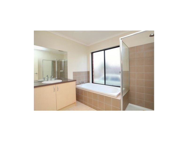 1 Merrijig Court, Kurunjang VIC 3337