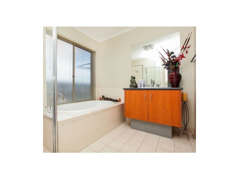 29 Dalray Crescent, Kurunjang VIC 3337