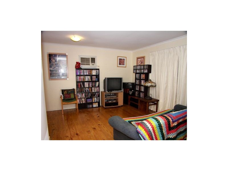 11 Harvey Street, Darley VIC 3340