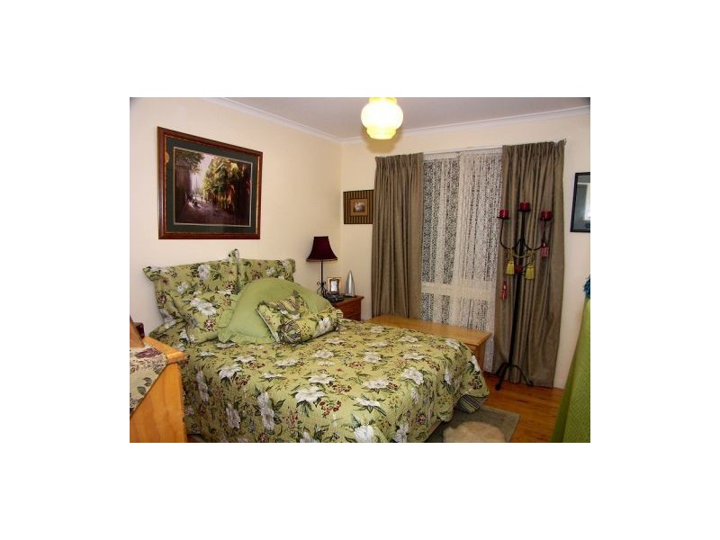 11 Harvey Street, Darley VIC 3340