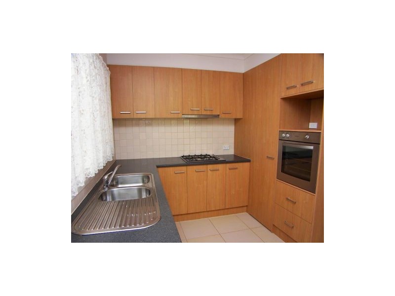 100 Barton Street, Brookfield VIC 3338