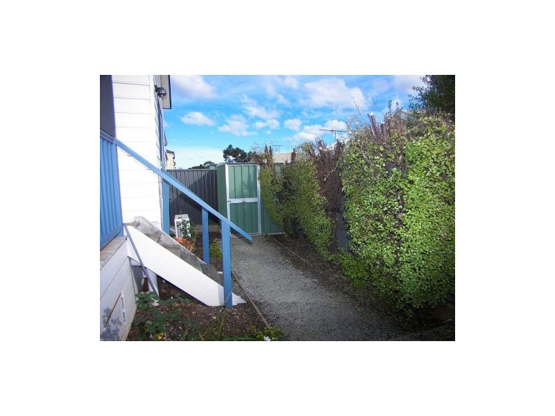 100 Barton Street, Brookfield VIC 3338