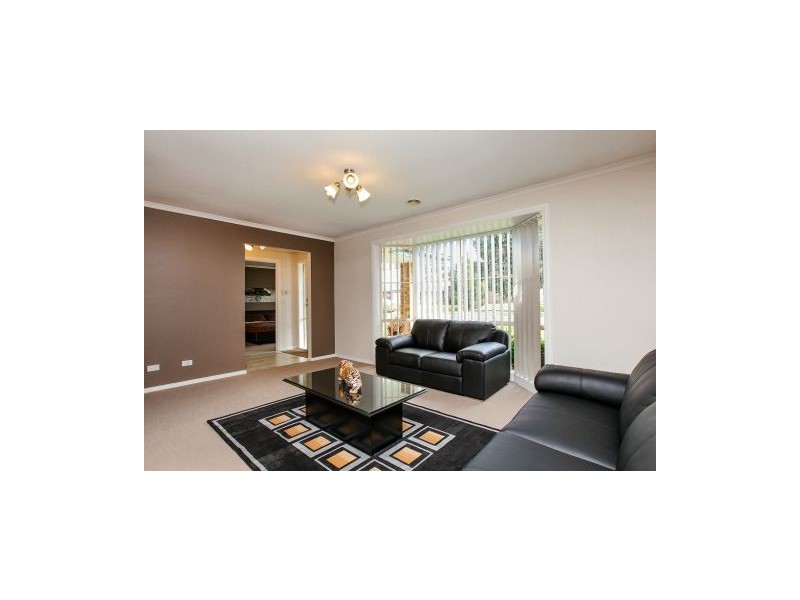 17 Rimbanda Court, Kurunjang VIC 3337